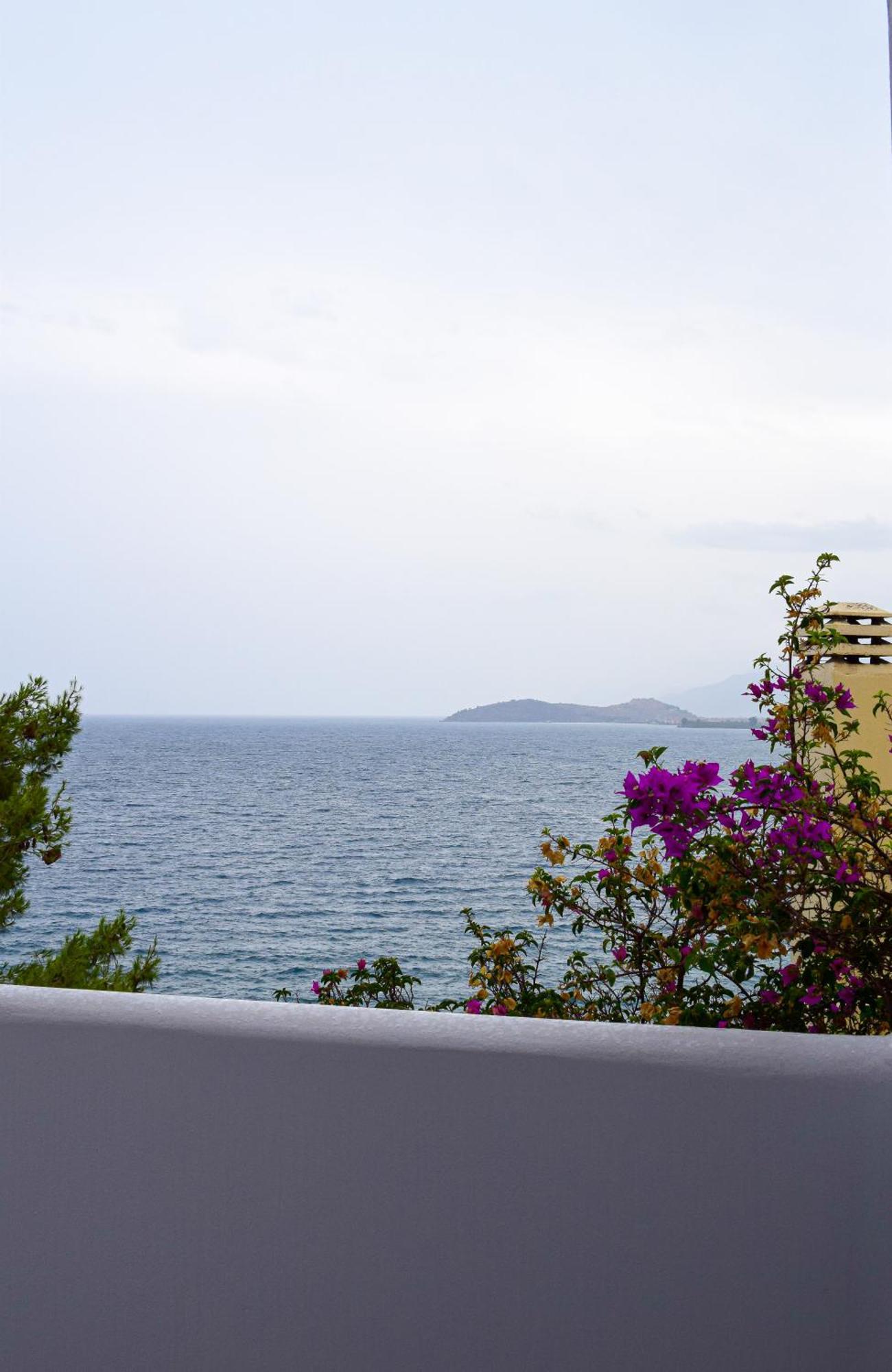 Muses Seaside Villas Parálion Ástros Zewnętrze zdjęcie